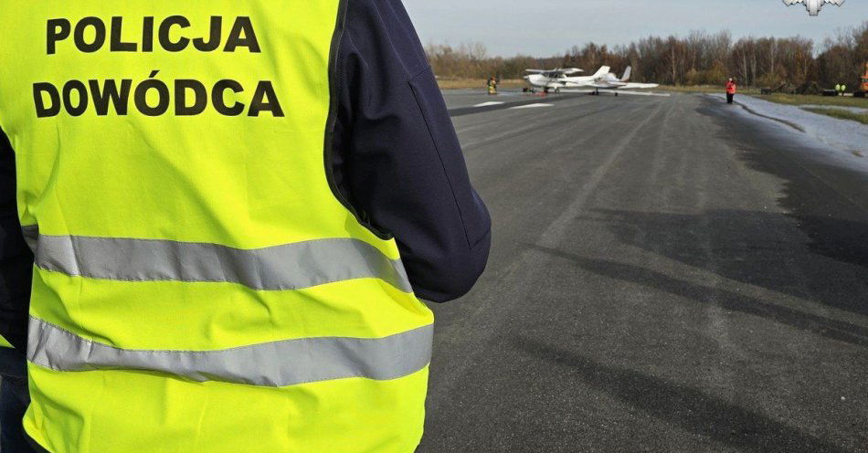 zdjęcie: Air Crash 2025 na Muchowcu. Służby ćwiczyły akcję ratunkową / fot. KMP w Katowicach