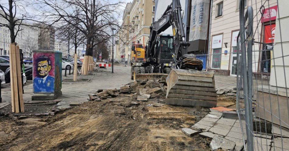 zdjęcie: Rozpoczyna się budowa drogi dla rowerów w Al. Jana Pawła II / fot. nadesłane