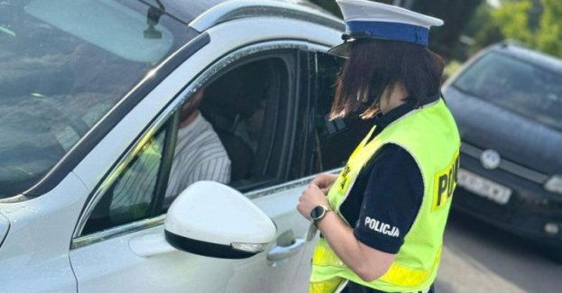 Zamiast mandatu kwaśna cytryna - fotelik zapięty, buziak uśmiechnięty!