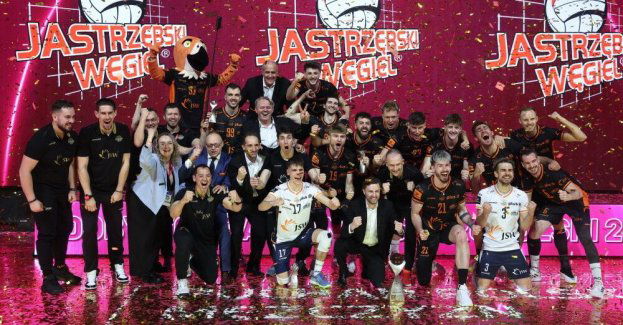 PP siatkarzy - Jastrzębski Węgiel z trofeum