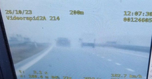 W rzęsistym deszczu pędził blisko 200km/h