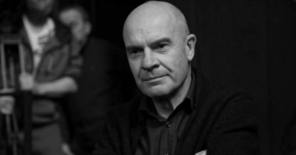 zdjęcie: Nie żyje reżyser teatralny, wykładowca warszawskiej Akademii Teatralnej Piotr Cieplak / Warszawa, 30.11.2021. Reżyser Piotr Cieplak podczas próby medialnej przed premierą spektaklu