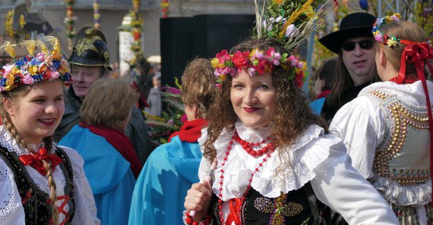 Wielkanocny zwyczaj Lanego Poniedziałku