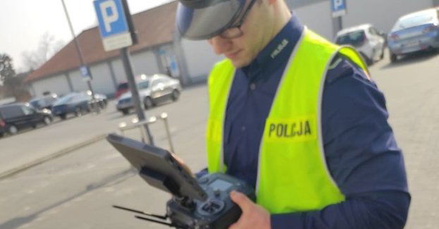 Policyjny dron nad pułtuskimi drogami