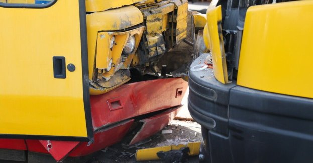 19 osób poszkodowanych w zderzeniu tramwajów w centrum Warszawy
