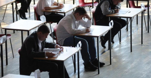 Na maturze egzaminy na poziomie rozszerzonym z polskiego i z języków mniejszości narodowych