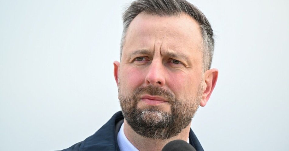 zdjęcie: Szef MON: można się spodziewać wykorzystania przez rząd m.in. Funduszu Wsparcia Sił Zbrojnych dla realizacji SAFE / Gdynia, 12.03.2026. Wicepremier, minister obrony narodowej Władysław Kosiniak-Kamysz podczas konferencji prasowej z ministrem obrony Szwecji Palem Jonsonem w Porcie Wojennym w Gdyni, 12 bm. (ad) PAP/Andrzej Jackowski