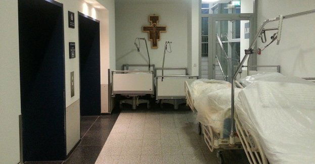 Przymusowa kwarantanna, izolacja, szpital? ZUS wyjaśnia kto wypłaci zasiłek pracownikowi