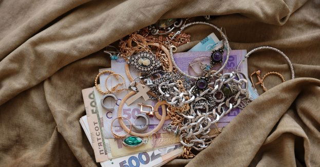 Zarzuty i areszt dla 50-letniego Kosowianina za kradzież biżuterii wartej milion euro