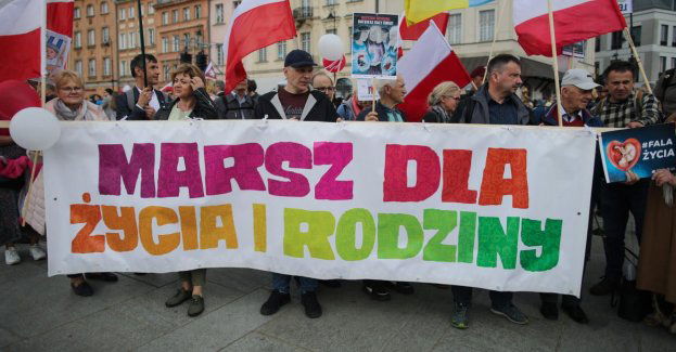 Ulicami stolicy przeszedł Narodowy Marsz Życia