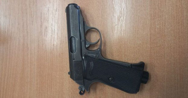 Areszt dla 32-latka za rozbój z użyciem przedmiotu przypominającego broń palną