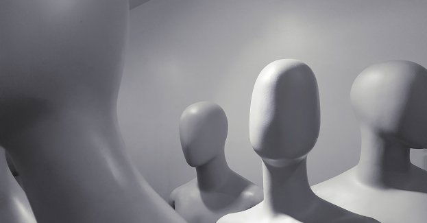 Udawał manekina, żeby okradać sklepy w galerii handlowej