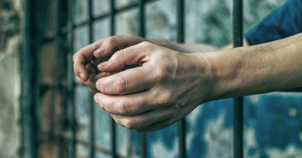 Zarzuty dla funkcjonariuszy Służby Więziennej w związku z ucieczką podejrzanego ze szpitala