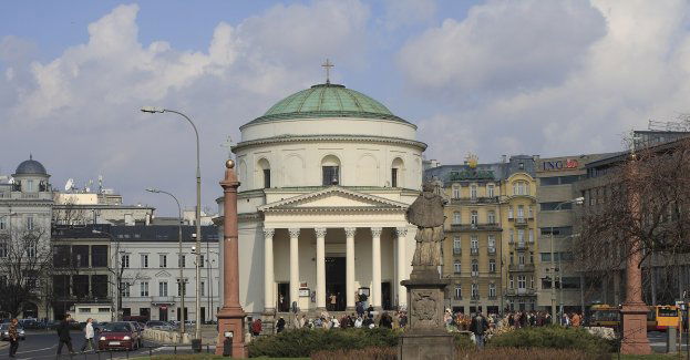 Plac Trzech Krzyży już przejezdny