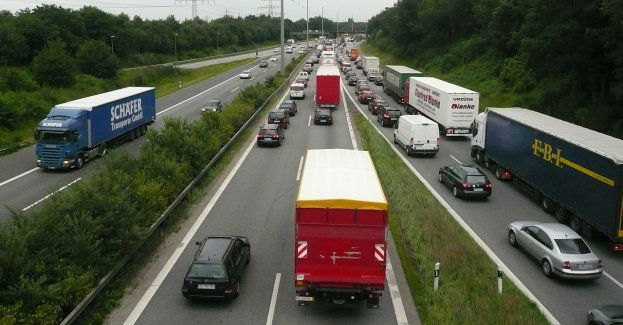 Utrudnienia w ruchu po wypadku na trasie S3