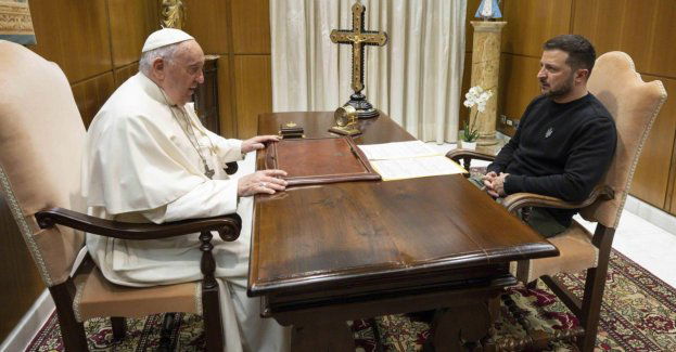 Papież spotkał się z prezydentem Zełenskim w sali przy Auli Pawła VI