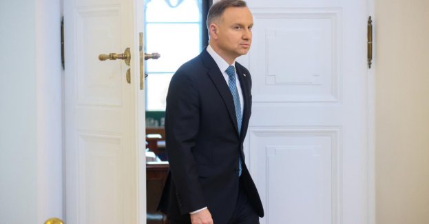 Prezydent podjął decyzję o powierzeniu misji tworzenia rządu w tzw. pierwszym kroku; wieczorem orędzie