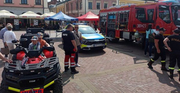 Festyny z odziałem policjantów