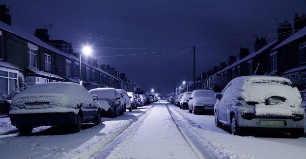 Na oblodzonej drodze rozpędziła auto do 103 km/h - straciła prawo jazdy, otrzymała mandat i punkty karne