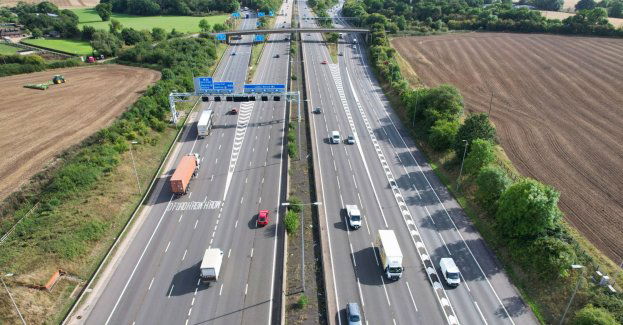 A4 pod Legnicą przejezdna po wypadku