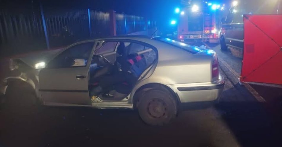 zdjęcie: Tragiczny wypadek pod Chociszewem. Kierowca zginął przy cmentarzu / fot. KPP w Płońsku wypadek w Chociszewie