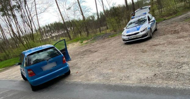 Nietrzeźwy i bez uprawnień chciał odwieźć kolegę do domu