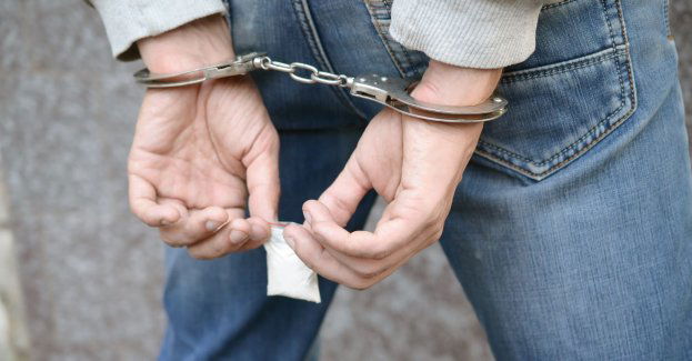 Policja rozbiła szajkę, która przemycała narkotyki do więzienia w Nowym Wiśniczu