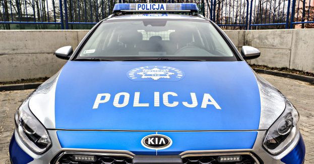 Zderzenie radiowozu z samochodem osobowym w Górzycy; są ranni
