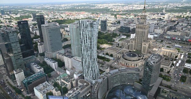 Warszawa awansowała o cztery miejsca w Globalnym Rankingu Miast