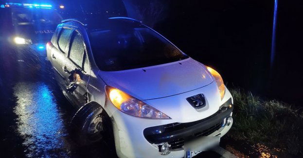 Policjanci zatrzymali uciekiniera z narkotykami i zakazami prowadzenia pojazdów