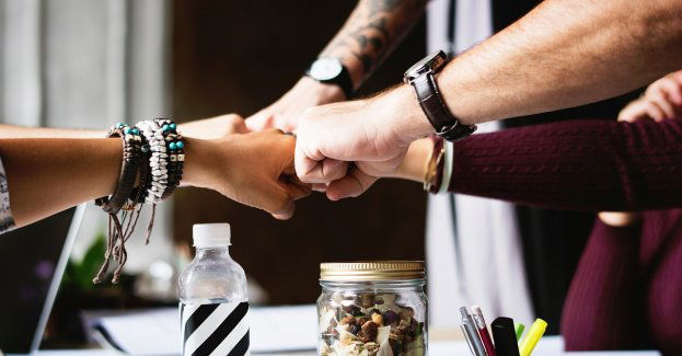 Przyjaźń jest wszystkim. Przyjaźń to coś więcej niż talent. Więcej niż władza. Prawie się równa rodzinie. Nigdy o tym nie zapominaj
