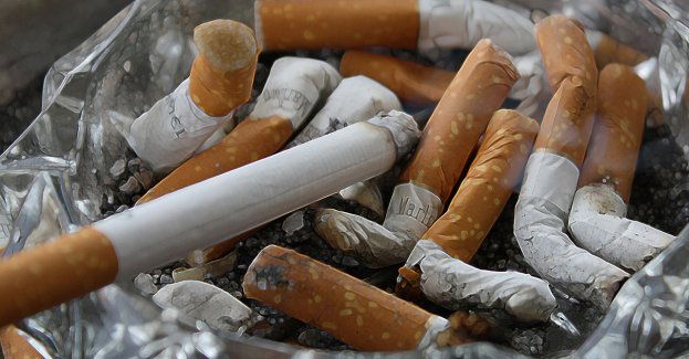 Zarzuty dla 10 osób za wyprodukowanie blisko 700 tys. papierosów bez akcyzy