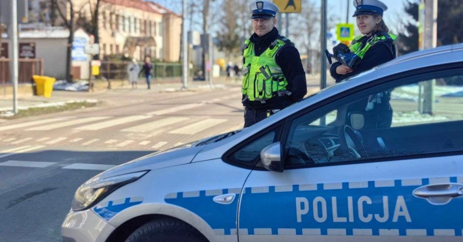 zdjęcie: Mońki: policja w akcji na rzecz bezpieczeństwa pieszych / fot. KPP Mońki