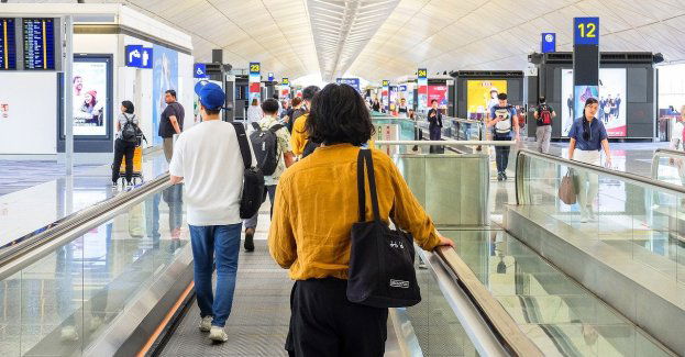 Pakistańczyk wpadł na lotnisku z podrobionymi dokumentami; po usłyszeniu zarzutów poprosił o ochronę międzynarodową
