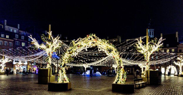 Od piątku świąteczne miasteczko i kolorowe iluminacje na ulicach miasta