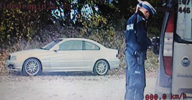 Poszukiwany z dożywotnim zakazem kierowania i w stanie nietrzeźwości wpadł przez niezapięte pasy bezpieczeństwa pasażera