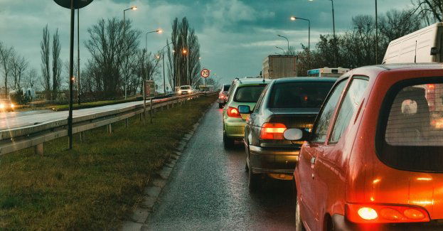 Przed nami weekend i jeśli chcemy mieć z tych wolnych dni same dobre wspomnienia, musimy zadbać o bezpieczeństwo swoje i swoich najbliższych