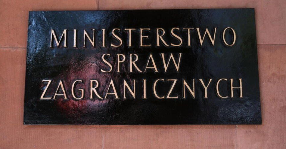 zdjęcie: MSZ: z zadowoleniem przyjmujemy uwolnienie obywatela RP arbitralnie przetrzymywanego w Wenezueli / Warszawa, 01.09.2023. Siedziba MSZ w Warszawie, 1 bm. Trwają obchody 84. rocznicy wybuchu II wojny światowej. (az/awol) PAP/Albert Zawada
