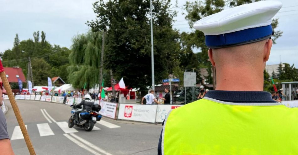 zdjęcie: Policjanci zabezpieczyli wyścig Kolarski / fot. KPP w Świeciu
