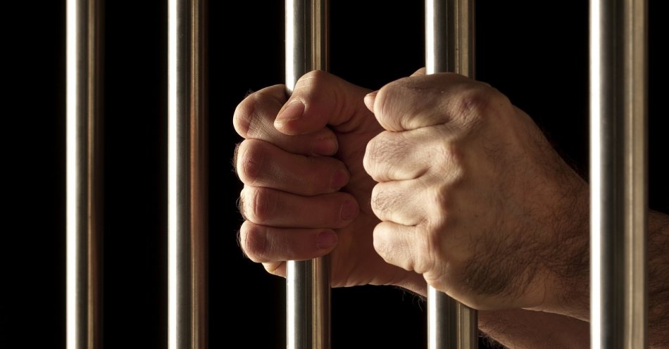 zdjęcie: 10 lat i 6 miesięcy więzienia dla adwokatki m.in. za usiłowanie zabójstwa (opis) / pixabay/840062