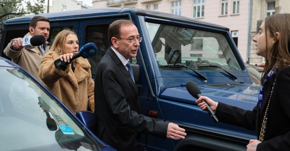 zdjęcie: Kamiński przybył do Prokuratury Okręgowej w Warszawie, gdzie ma usłyszeć zarzut / fot. PAP