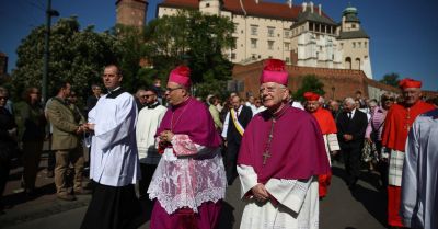 Niech św. Stanisław wstawia się za Polską, Europą i całym światem