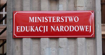 MEN: kuratorzy zatwierdzili dotąd blisko 5,5 tys. wyjazdów i półkolonii