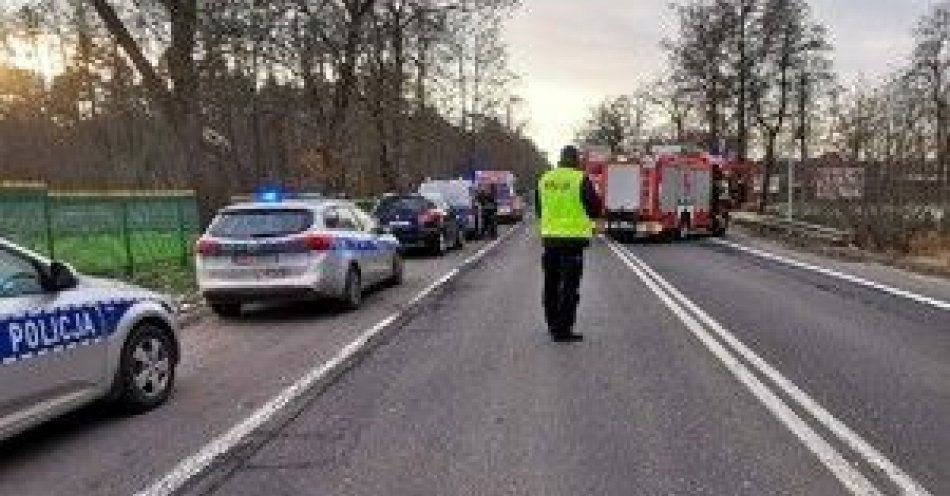 zdjęcie: Groźny wypadek w Orchowie - dwie osoby ranne / fot. KPP w Łasku
