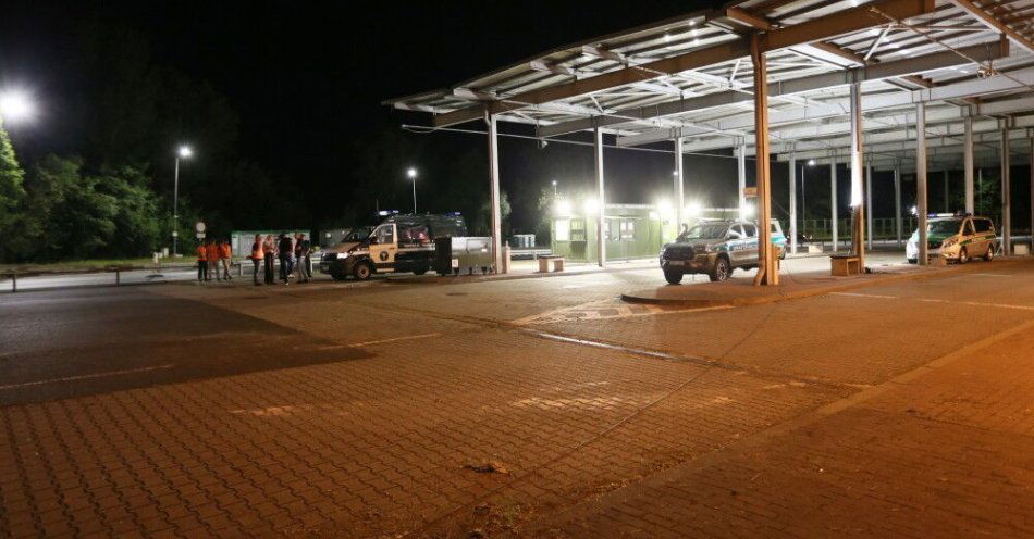 zdjęcie: Rozpoczęły się tymczasowe kontrole na granicach z Niemcami i Litwą / fot. PAP