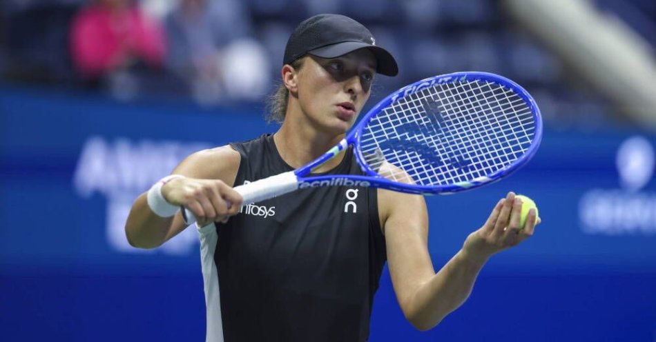 zdjęcie: Turniej WTA w Pekinie - pewny awans Świątek do trzeciej rundy / fot. PAP