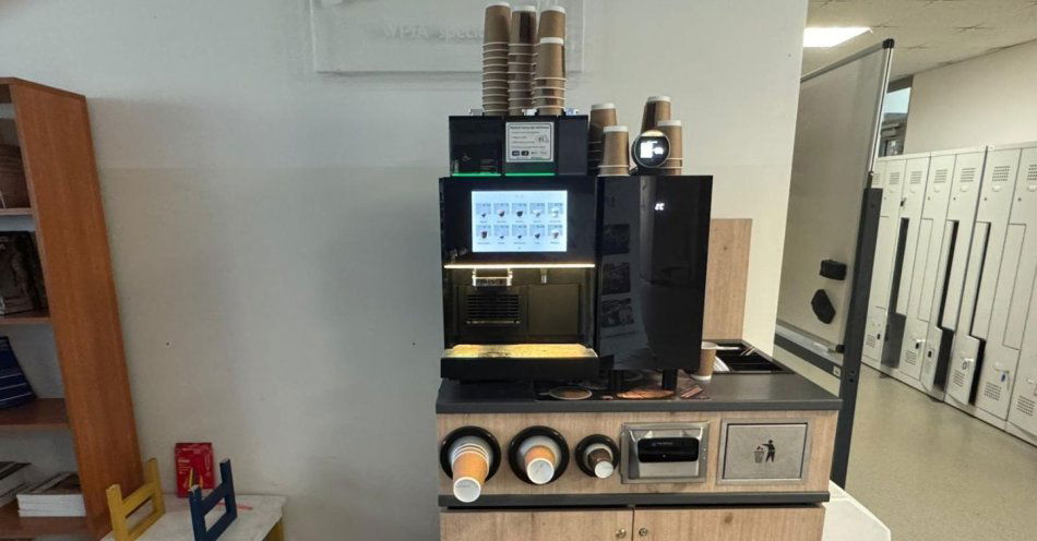 zdjęcie: Komu przeszkadza kawa w automatach i dlaczego Polacy płacą tak dużo za plastikowe kubki? Rada Przedsiębiorców apeluje o rozsądek i zmiany w prawie / fot/newseria