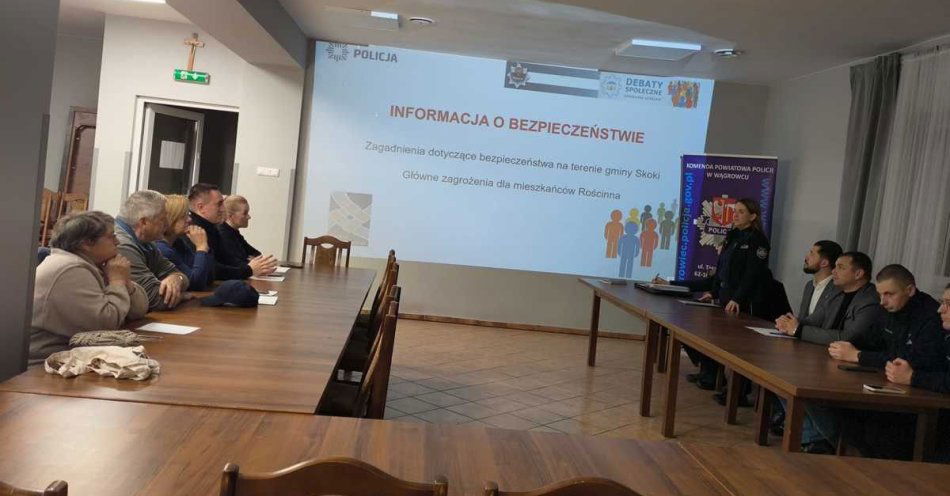 zdjęcie: Mieszkańcy Rościnna rozmawiali o lokalnym bezpieczeństwie / fot. KPP Wągrowiec