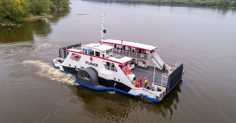 zdjęcie: Flisakiem z Czarnowa do Solca Kujawskiego - kursuje od tygodnia / fot. nadesłane