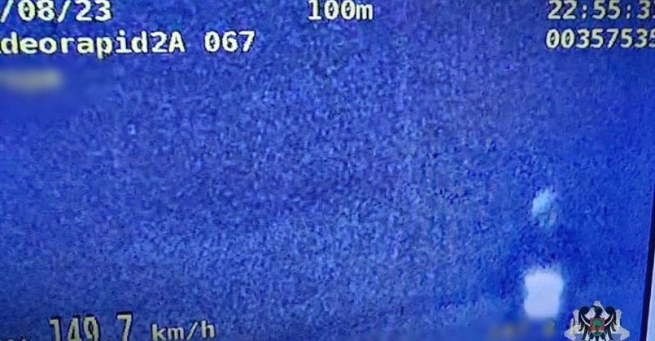 zdjęcie: Wideorejestrator w walce z piratami drogowymi. Trzy osoby pożegnały się w weekend z prawem jazdy. Rekordzista przekroczył prędkość o 89 km/h / fot. KMP w Wałbrzychu